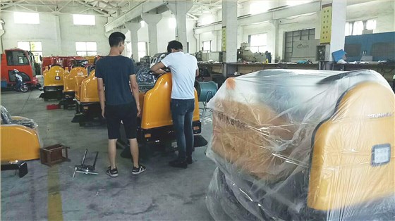 小型車間掃地機(jī)陸續(xù)出貨江蘇沙鋼集團(tuán) 小型車間掃地機(jī)陸續(xù)出貨江蘇沙鋼集團(tuán)