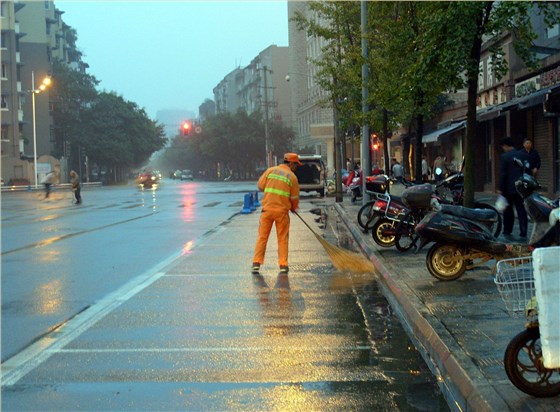 圣倍諾電動(dòng)駕駛式掃地車,城市清潔的“守護(hù)者” 圣倍諾電動(dòng)駕駛式掃地車,城市清潔的“守護(hù)者”