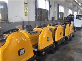 車間掃地車給工廠帶來(lái)哪些好處? 車間掃地車給工廠帶來(lái)哪些好處?