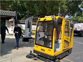 電動清掃車成為城市環衛好幫手 電動清掃車成為城市環衛好幫手
