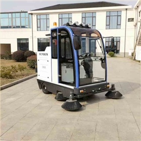 什么樣的電動掃地車適合在小區工作 什么樣的電動掃地車適合在小區工作