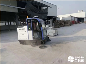 工業掃地車操作要注意什么? 工業掃地車操作要注意什么?