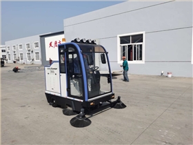 庫房掃地車用哪款好？