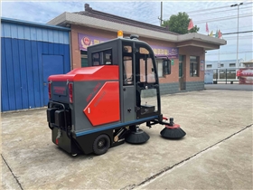 不同類型的電動(dòng)掃地機(jī)可用于不同的地點(diǎn)和清掃區(qū)域