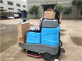 工廠車間手推式洗地機能解決哪些問題呢？