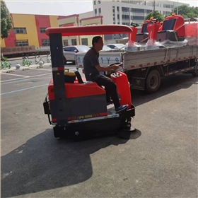 廠區(qū)清掃車(chē)