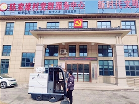 工廠車間等地使用電動掃地機有什么優勢？