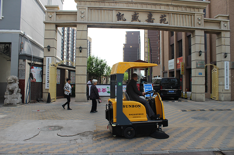 小型電動掃地車的價格優勢分析 小型電動掃地車的價格優勢分析