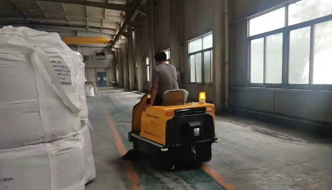 機械工廠清潔難那是您還沒用上小型車間掃地機 機械工廠清潔難那是您還沒用上小型車間掃地機