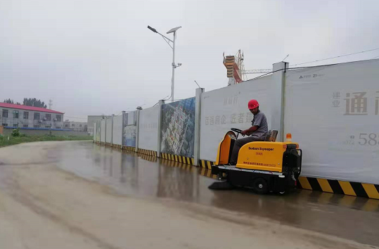 河南粉塵類企業(yè)選擇什么樣的電動掃地車 河南粉塵類企業(yè)選擇什么樣的電動掃地車