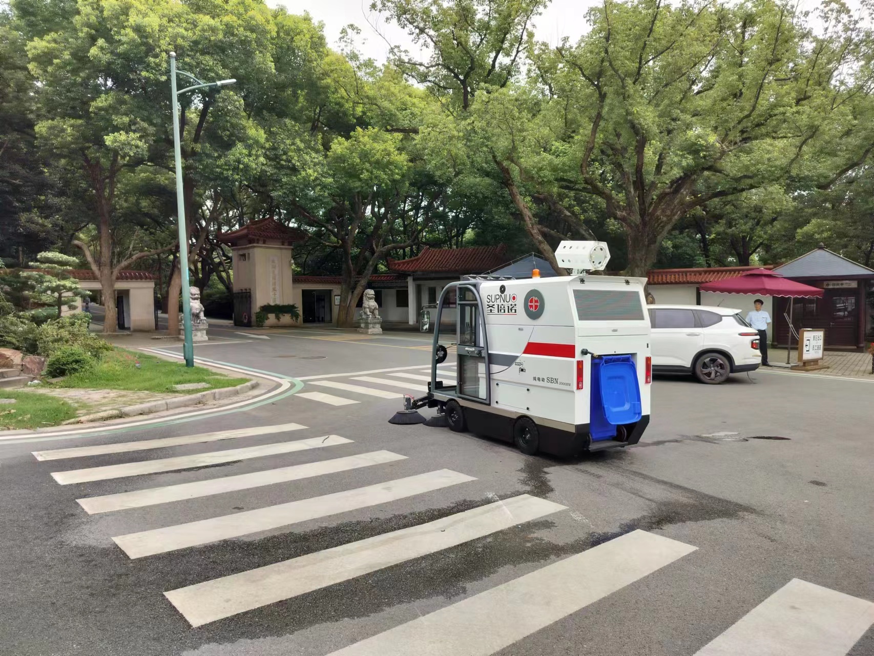 園區掃地車：環保清潔的代表
