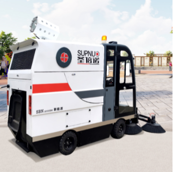 四輪電動(dòng)清掃車